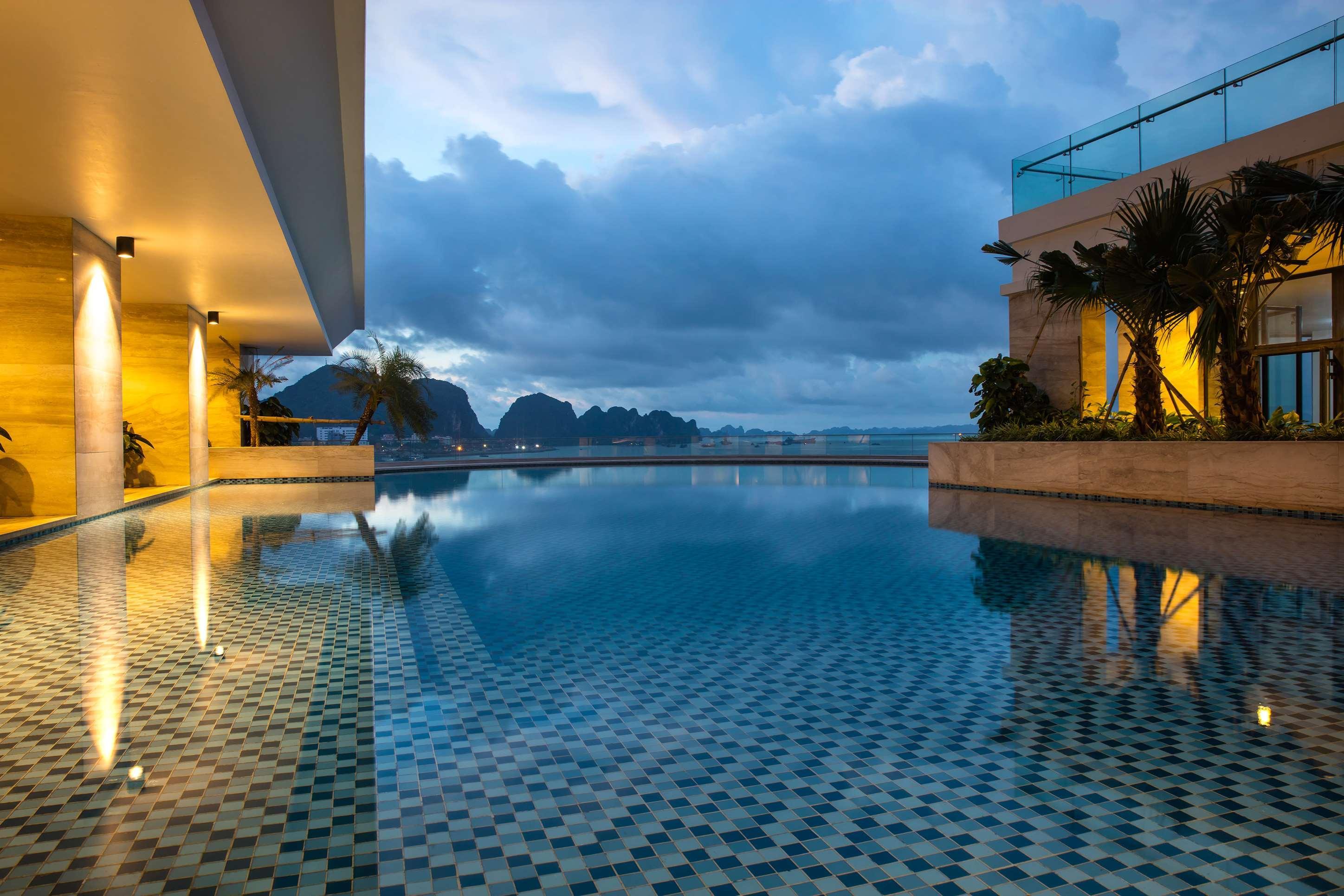 Wyndham Legend Halong Hotel Ha Long Exterior foto